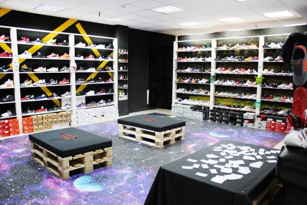 Магазин кроссовок GoodShop